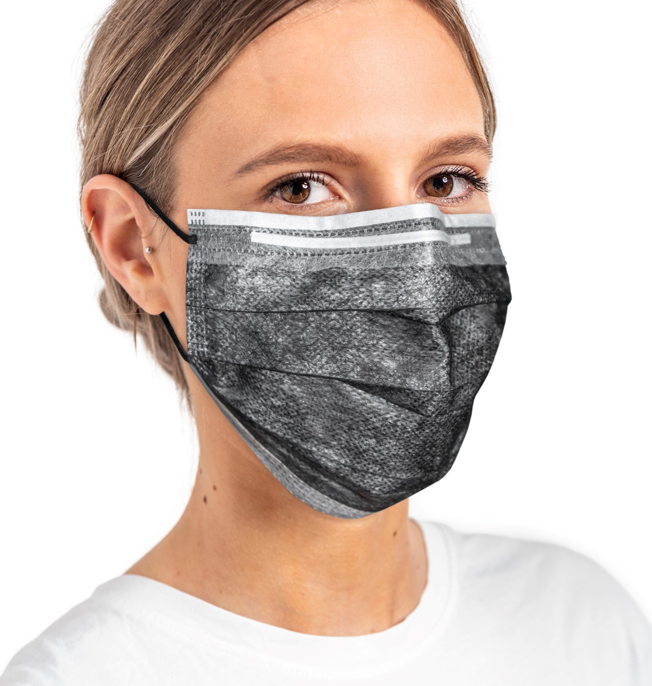 Tragebild-OP_Maske-schwarz-schwarz-Gesichtsmaske-Frau-Brille-Winter-Group